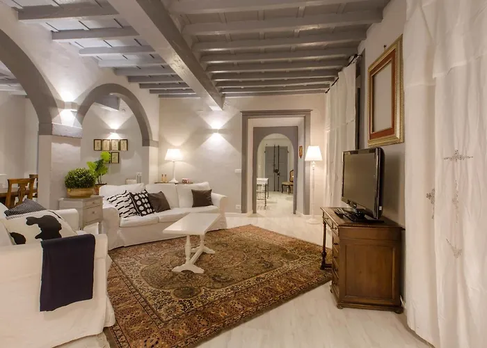 Elegant & Stylish Center Apartament